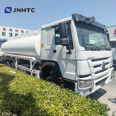 Prix d'usine Sino Howo 6x4 8x4 20 Cbm pétrole réservoir de carburant camion de transport de carburant réservoir de camion à vendre