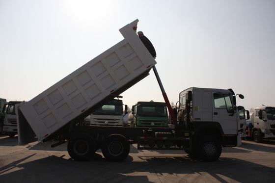 Levage résistant blanc de la capacité LHD HYVA du camion à benne basculante de Sinotruk Howo7 de couleur 40T 20M3