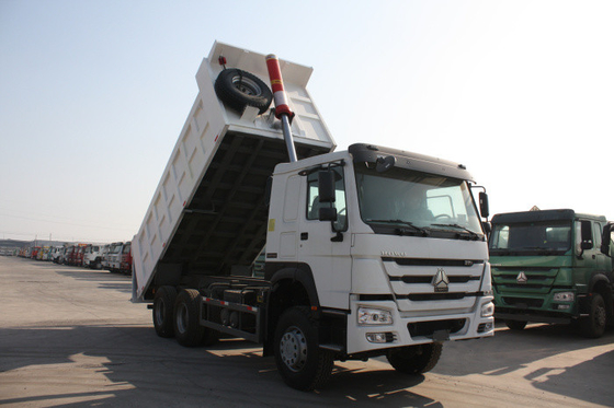 Levage résistant blanc de la capacité LHD HYVA du camion à benne basculante de Sinotruk Howo7 de couleur 40T 20M3