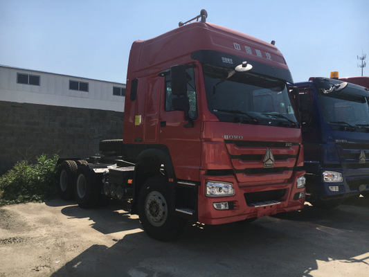 camion de moteur de tracteur de Sinotruk Howo7 de cabine de 371hp HW79 avec 2 dormeurs