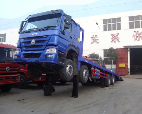 Le camion lourd de cargaison de Sinotruk Howo7 6x4 40T avec 20 pieds enfoncent 10 roues 371hp