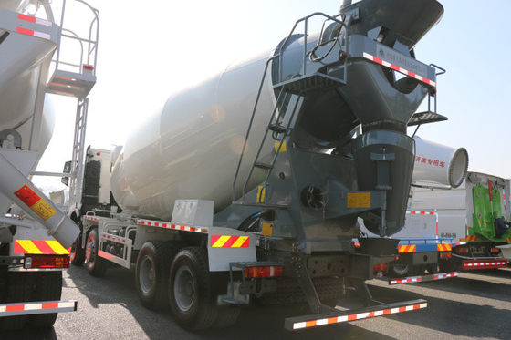 le message publicitaire de faible puissance de gazole de camion du mélangeur 6x4 concret troque Sinotruk Howo7