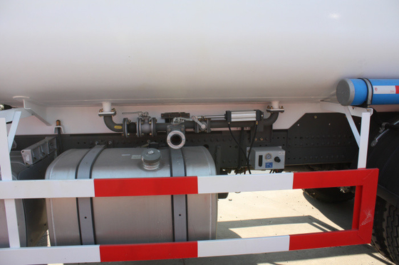 10 roues 336hp preuve de temps de camion de l'eau de 5000 gallons avec le débit du ³ /H de 60m