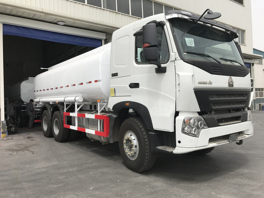Camion résistant de pétrolier de RHD pour facultatif multicolore de transport