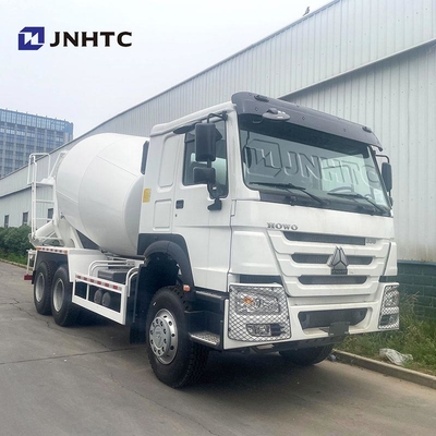 HOWO Camion de béton 6X4 Nouveau camion de mélange de béton pompe tracteur avec 12 roues camion de béton