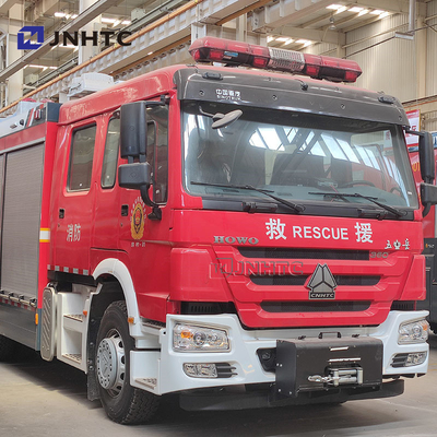 HOWO 18m bras de pulvérisation élevé 4x2 12000l grand débit de sauvetage incendie camion de pompiers à vendre