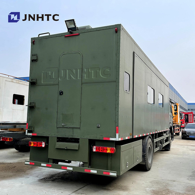 HOWO 4x2 6 roues Voiture de camping Cuisine Restaurant Dining Truck Véhicule de vente en gros Voiture de chargement À vendre