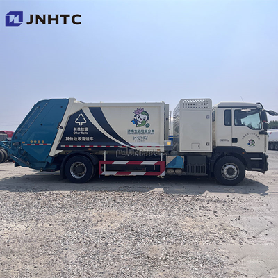 Howo SITRAK 4*2 chargeur arrière camions à ordures compressés camions à ordures