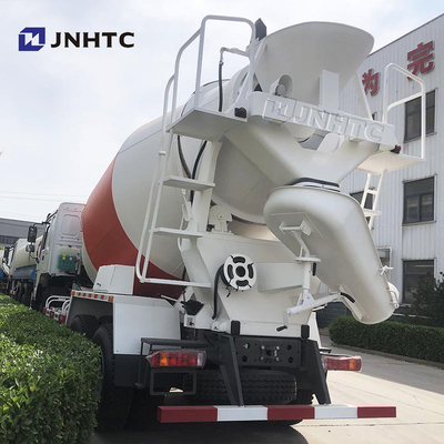 SINOTRUK HOWO Camion de mélange de béton 10m3 Capacité Camion de mélange de ciment Camion de mélange de béton monté À vendre