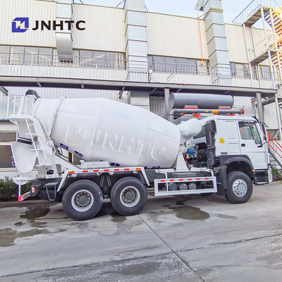 SINOTRUK HOWO Camion de mélange de béton 6X4 336HP 10m3 Capacité Camion de mélange de ciment Camion de mélange de béton monté À vendre