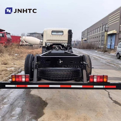 Nouveau chassis de camion à chargement de décharge Sinotruk 4X2 Chassis de camion léger Howo