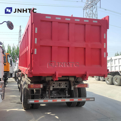 Chine 8X4 400 chevaux Sinotruck Howo Tipper à la main gauche