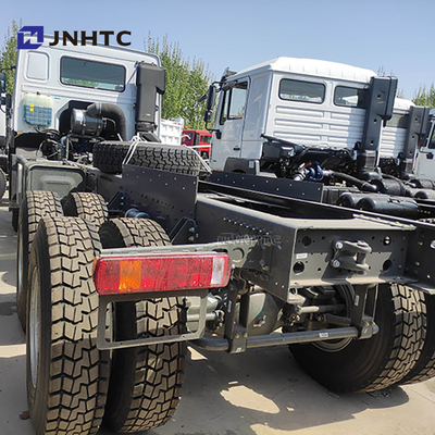 HOWO 6X6 Chassis de camion de décharge 20m3 380hp 10 roues pour le levage avant 40-50t