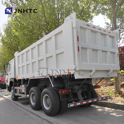 Nouveau Sino HOWO 6x4 16 20 mètres cubes 10 roues camion à bascule camion de décharge minière à vendre