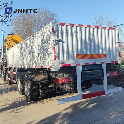 Nouveau camion de fret SINOTRUK HOWO 8X4 400HP avec 10 12 tonnes de grue