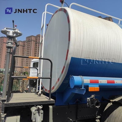 Nouveau camion à réservoir d'eau Sinotruk HOWO 6X4 400HP 10 pneus Sprinkler Tank meilleur choix