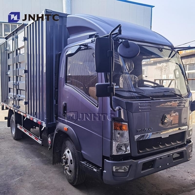 Chine camion léger HOWO fourgon camion-citerne 4x2 116 chevaux 6 roues camion-boîte à vendre
