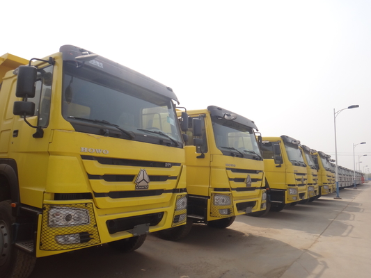 Le camion à benne basculante jaune de 371hp 20M3 RHD Sinotruk Howo 6x4 pour 40-50 tonnes chargent