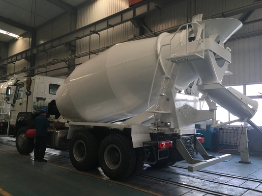 Le camion 10 de mélangeur de ciment de HOWO roule le réservoir de carburant de l'euro 2 10m3 400L