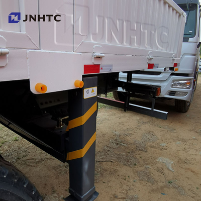 Nouveau HOWO 8 tonnes 12 tonnes Téléscopic Boom Truck Crane Truck Crane monté Hydraulique