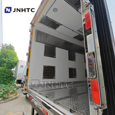 HOWO 4X2 camion de transport de poulets légers petit véhicule de livraison de poulets