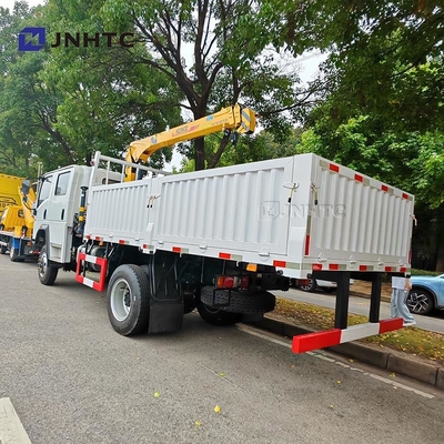 HOWO Grue 4X2 6 roues Grue 5 tonnes Truc de fret avec 12 tonnes Grue à bras droit