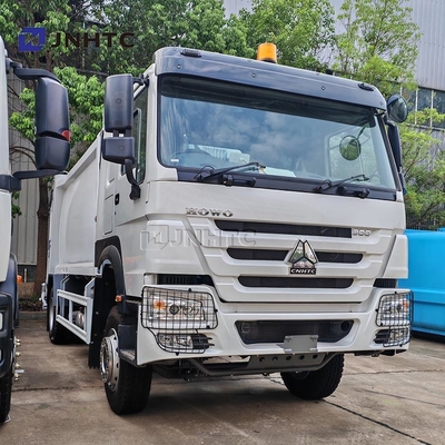 Compacteur de déchets 4x2 Euro 2 Élimination des déchets Chargeur arrière de déchets Camion vert Diesel Modèle nouveau