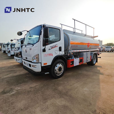 Le plus vendu FAW d'occasion 20000-40000 litres 4X2 Diesel Benzine Nouveau réservoir de carburant pétrolier spécial
