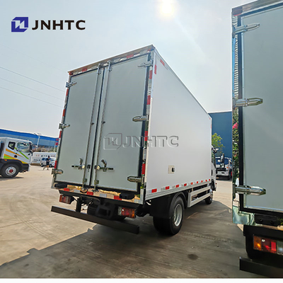 ISUZU 10 tonnes de charge utile 4x2 6x4 Box Van Cargo Truck avec moteur 205hp 240hp