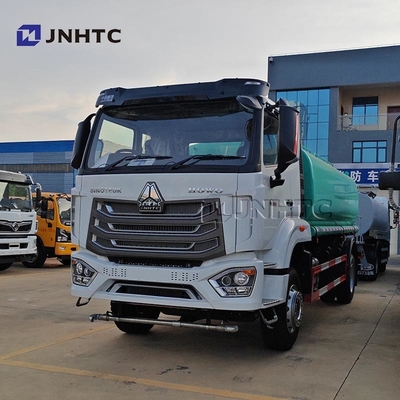 HOWO NX Camion réservoir d'eau 6X4 336HP 20m3 Camion réservoir d'arrosage À vendre