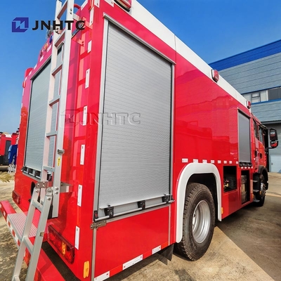 Bonne qualité camion de pompiers Howo 5 tonnes réservoir d'eau et de mousse camion de lutte contre les incendies à vendre