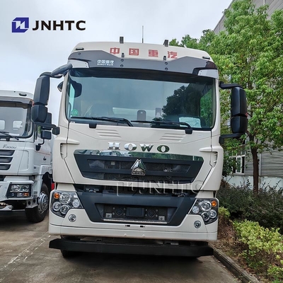 SINOTRUK HOWO Camion réservoir de carburant 8X4 roue motrice Euro 3 émission standard Camion réservoir de carburant Camion réservoir