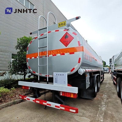 SINOTRUK HOWO Camion réservoir de carburant 8X4 roue motrice Euro 3 émission standard Camion réservoir de carburant Camion réservoir