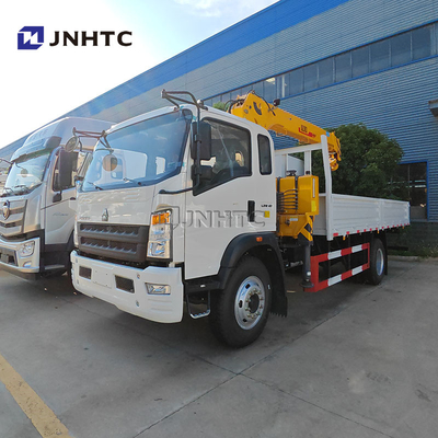 SINOTRUCK 4X2 6 roues camion de marchandises avec grue camion monté grue à vendre