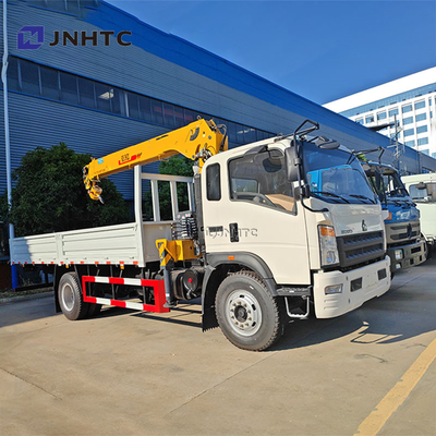 SINOTRUCK 4X2 6 roues camion de marchandises avec grue camion monté grue à vendre