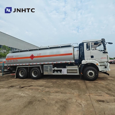 Nouveau camion-citerne Shacman M3000 6*4 340hp-400hp pour le transport du pétrole