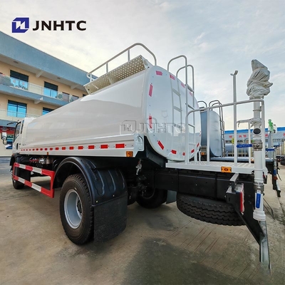 HOWO Camion d'eau légère Étain inoxydable Boisson 4x2 5000 Litre 5Ton Camion-citerne Camion-citerne Prix