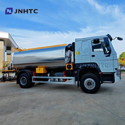 HOWO 4X2 340HP Distributeur de bitume intelligent équipement de pulvérisation d'asphalte