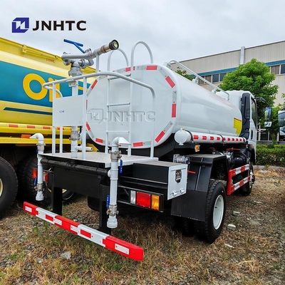NEW HOWO Camion d'eau léger 4x2 5000 litres 5 tonnes Camion-citerne
