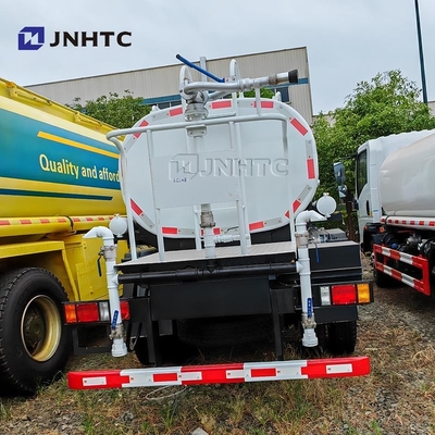 NEW HOWO Camion d'eau léger 4x2 5000 litres 5 tonnes Camion-citerne