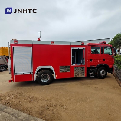 HOWO camion de pompiers 12000L 6 x 4 camion de sauvetage de lutte contre les incendies à l'eau et en mousse