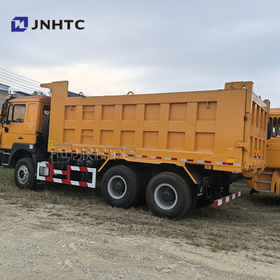 Shacman F2000 6x4 Poids lourd Nouveau conditionnement Camion à essence diesel avec direction gauche pour les besoins quotidiens