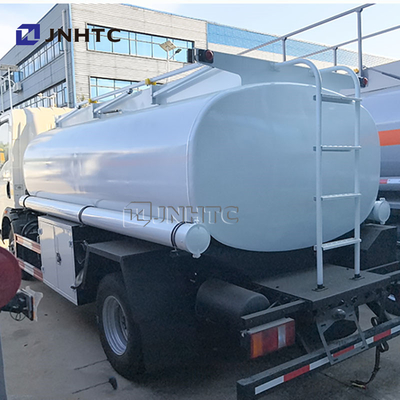 Sinotruk Howo Mini réservoir d'huile légère 4x2 3000L camion-citerne