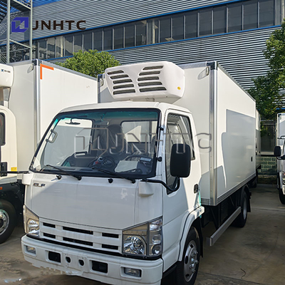 ISUZU 3,5 tonnes 4x2 légers camions réfrigérateurs en série À vendre