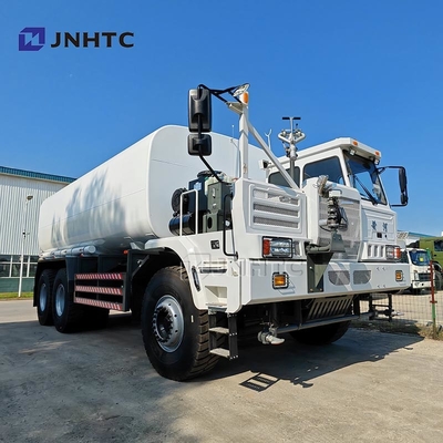 Nouveau Sinotruk Huanghe Mining Sprinkler Truck 380 chevaux 6x4 roues motrices camion réservoir d'eau