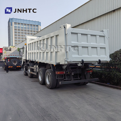 Camion lourd national chinois HOWO 8x4 Camion à décharger à vendre