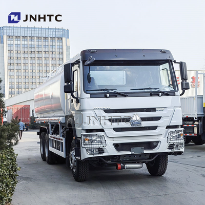Vente à chaud de haute qualité Sinotruk Howo Camion-citerne de pétrole 10000 litres 20000 litres Camion-citerne de carburant