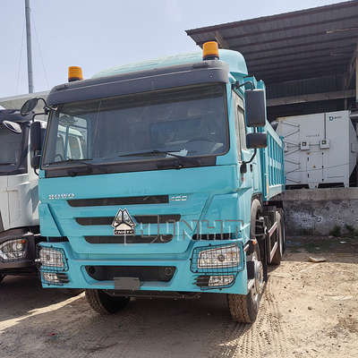 Nouveau stock Sinotruck HOWO Camion à décharge avec conception de virage à gauche 20 tonnes Capacité disponible avec 6X4 10 roues Camion à décharge
