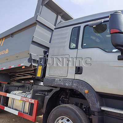 Sinotruk HOWO TX 380HP Prix 6X4 30 Tonnes 10 roues Congo camion à décharge pour la vente