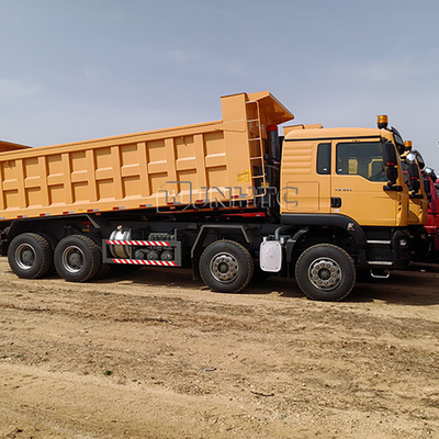 Sinotruck HOWO Tx camionneur 8X4 371HP 12 roues 40 tonnes à traction à droite